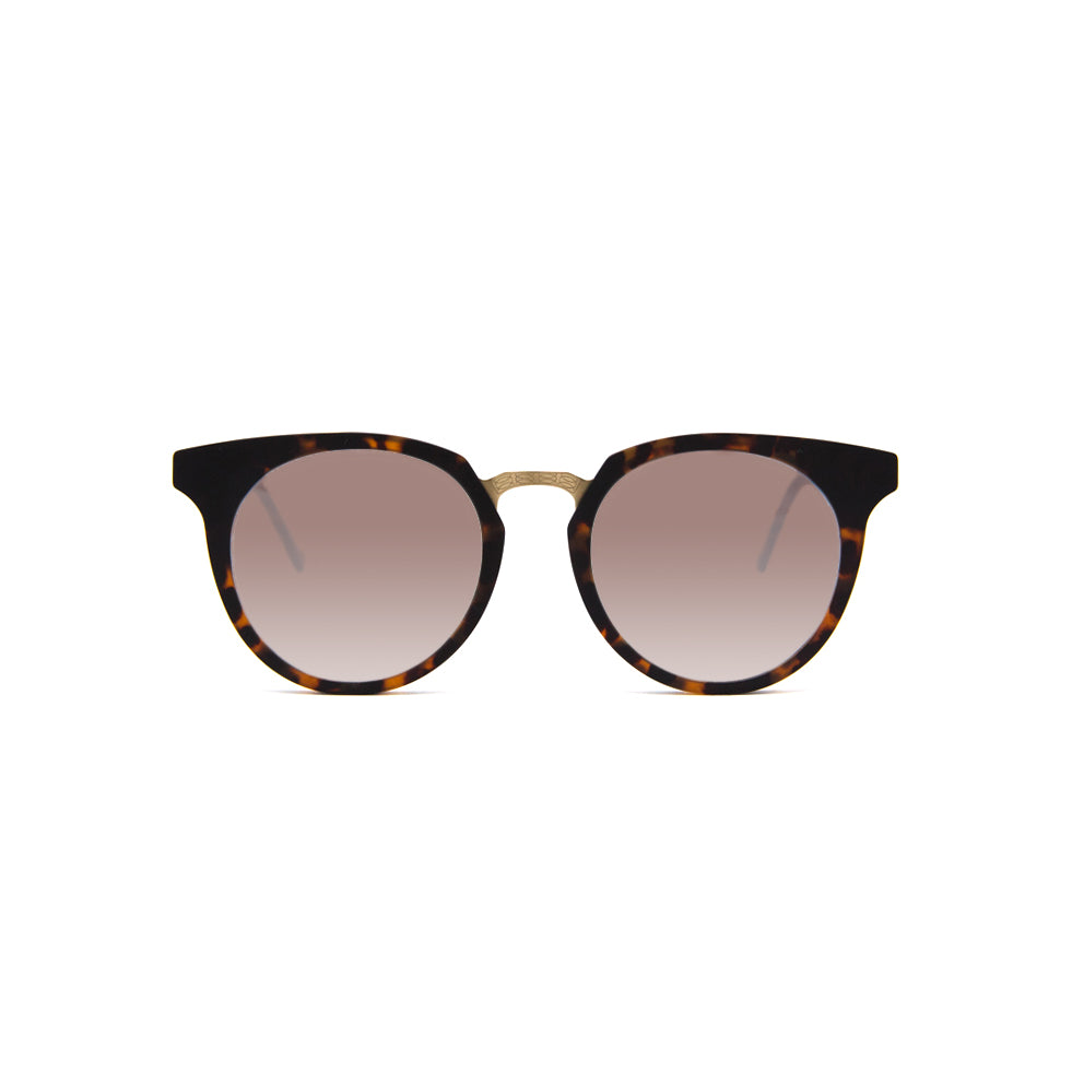 Lightweight store designer sunglasses